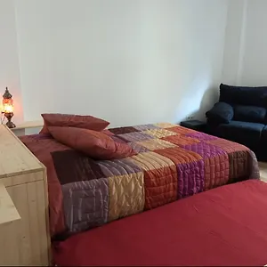 https://estudio-helen-and-peter-en-los-cristianos.in-canary-islands.com